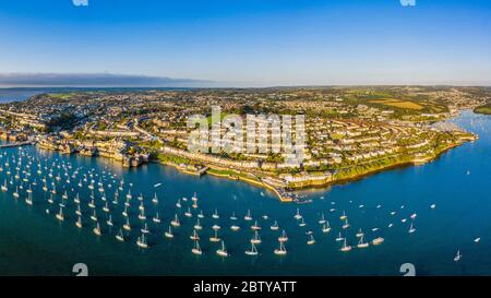 Luftaufnahme über den Penryn River und Falmouth, Cornwall, England, Großbritannien, Europa Stockfoto