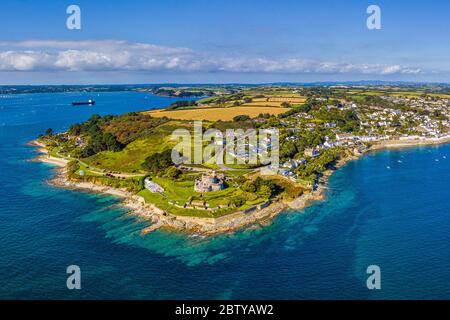 St. Mawes und St. Mawes Castle, in der Nähe von Falmouth, Cornwall, England, Großbritannien, Europa Stockfoto