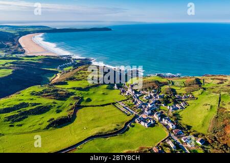 Luftaufnahme über Mortehoe und Woolacombe Bay, North Devon, England, Großbritannien, Europa Stockfoto