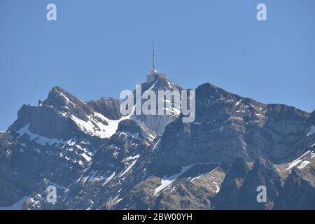 Mount Säntis in der Schweiz an einem sehr schönen blauen Himmel Tag ...