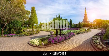 Doi Inthanon National Park Phra Mahathat Naphamethanadon und Naphaphon Phumomsiri Provinz, Chiang Mai Provinz Thailand Guard (19. Mai 2020, 22:43 Uhr: Stockfoto