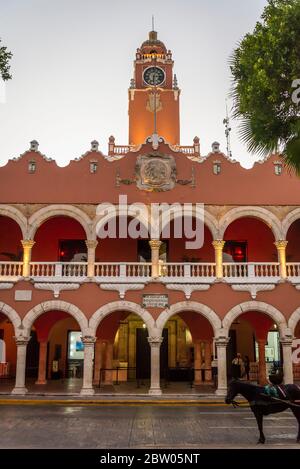 Palacio Municipal - historisches Rathaus, Merida, Yucatan, Mexiko Stockfoto