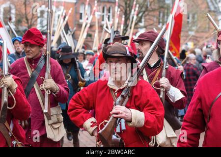 Reenactors bei der Schlacht von Nantwich am Heiligen Heiligen Tag Stockfoto