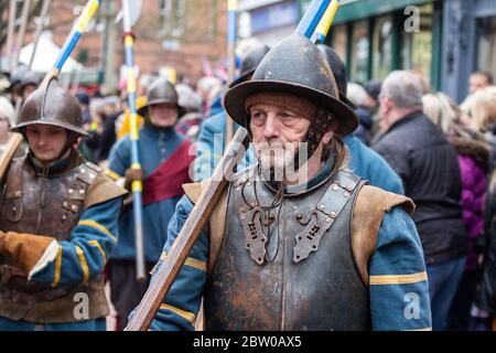 Reenactors bei der Schlacht von Nantwich am Heiligen Heiligen Tag Stockfoto