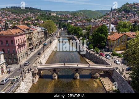 Sarajevo von oben, Dron-Ansicht und Panoramen Stockfoto