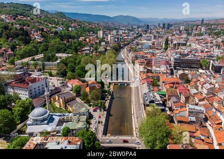 Sarajevo von oben, Dron-Ansicht und Panoramen Stockfoto