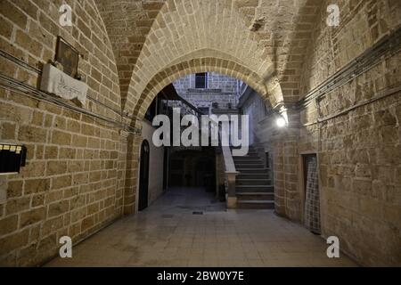 Bari Altstadt (Citta Vecchia) leere Straße am Abend, Italien Stockfoto