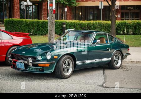 TORONTO, KANADA - 08 18 2018: 1971 Datsun 240Z Coupé Oldtimer Sportwagen des japanischen Automobilherstellers Nissan Motor Co., Ltd auf dem Display auf der Auto-Show Stockfoto