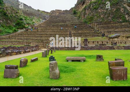 Inka-Terrassen in Ollantaytambo in Peru. Stockfoto