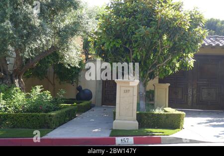 Holmby Hills, Kalifornien, USA 28. Mai 2020 EIN allgemeiner Blick auf die Atmosphäre von Andy William's Haus am 157 Delfern Drive am 28. Mai 2020 in Holmby Hills, Kalifornien, USA. Foto von Barry King/Alamy Stock Photo Stockfoto