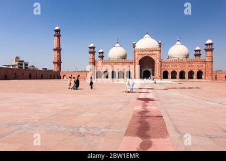 Hof der Badshahi Moschee, Lahore Fort, Lahore, Punjab Provinz, Pakistan, Südasien, Asien Stockfoto