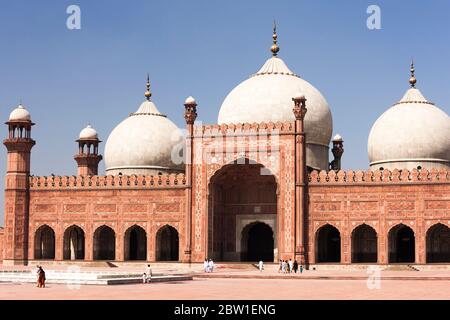 Hof der Badshahi Moschee, Lahore Fort, Lahore, Punjab Provinz, Pakistan, Südasien, Asien Stockfoto
