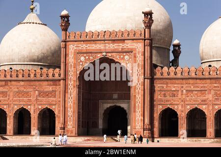 Hof der Badshahi Moschee, Lahore Fort, Lahore, Punjab Provinz, Pakistan, Südasien, Asien Stockfoto