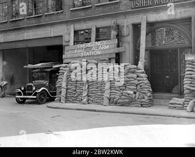 Kriegskrise, 1939. Sicherheitsvorkehrungen bei Luftangriff eine Notfeuerwache. September 1939 Stockfoto