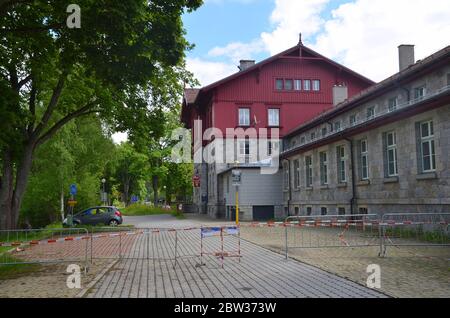 Bayerisch Eisenstein, Zelezna Ruda, Alzbetin, Grenzort zu Tschechien: Grenzbahnhof, am 28.05.2020 wegen Coronavius noch nicht passierbar Stockfoto