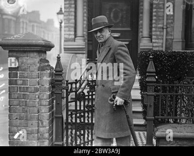 Ralph Kitchener gewinnt Goldmedaille von King. April 1934 Stockfoto