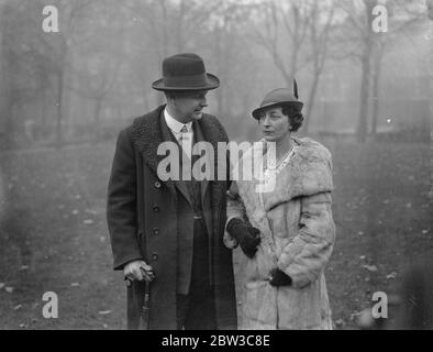 Sir Campbell Mitchell Cotts und Prinzessin Helene de la Tremoille verlobt. November 1934 Stockfoto