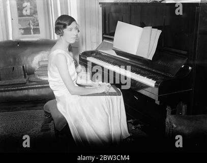 Miss May Sabeston, blinde Musikerin gewinnt R EINEN Musikpreis für Soprane. 26. November 1934 Stockfoto