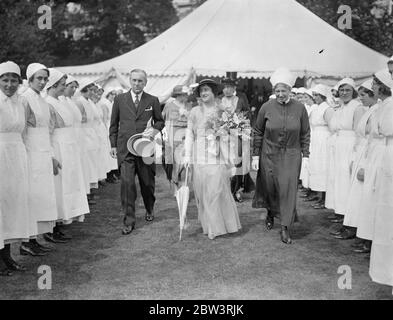 Herzogin von York eröffnet neues Krankenschwestern Haus. 24 Juli 1935 Stockfoto