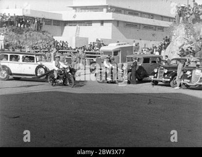 Ankunft des Negus in Haifa und Jerusalem. Das Bild zeigt, das Automobil, das der Negus bei seiner Ankunft am Bahnhof in Jerusalem eintrat. Stockfoto