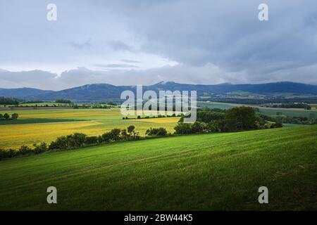 Blick vom Breiteberg auf die Zittauer Berge Stockfoto