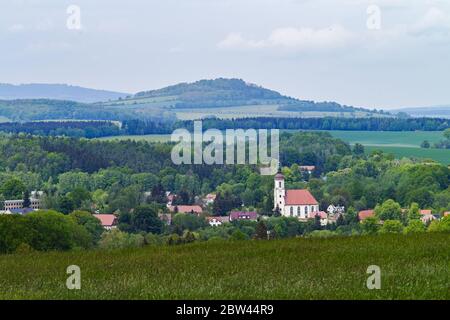 Blick vom Breiteberg auf die Zittauer Berge Stockfoto