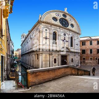 Die Kathedrale von Santa Maria dei Miracoli in Venedig, Italien, Stockfoto