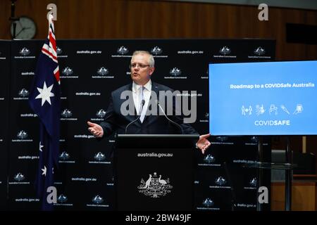 Canberra, Australien. Mai 2020. Der australische Premierminister Scott Morrison spricht auf einer Pressekonferenz in Canberra, Australien, am 29. Mai 2020. Australien bleibt im Kampf gegen COVID-19 "auf Kurs", sagte Premierminister Scott Morrison am Freitag. Kredit: Chu Chen/Xinhua/Alamy Live News Stockfoto