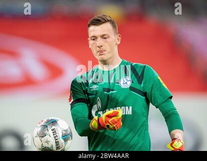 firo, Fußball: 27.05.2020 1.Bundesliga, Saison 19/20 2019/2020 Fortuna Düsseldorf - FC Schalke Torwart Markus SCHUBERT (GE), enttäuscht Anke Waelischmiller / SVEN SIMON / POOL firo Sportfoto Stockfoto