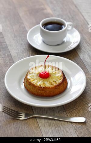 Hausgemachte Ananas umgedrehten Kuchen Stockfoto