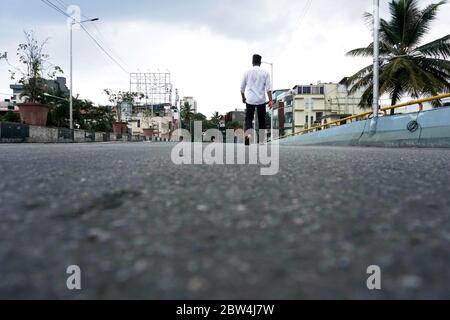 Bengaluru,Karnataka/Indien - 01. Juni 2020: Leere Straße wegen Ausbruch des Corona-Virus Stockfoto