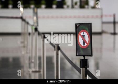 29. Mai 2020: 29. Mai 2020 (Malaga) Malaga Flughafen Terminal Pablo Ruiz Picasso mit etwa 19 Millionen Reisenden während der Coronavirus-Krise geht durch einen Verlust von Millionen ohne Flüge, heute ein Flug nach Barcelona von Vueling für nur Passagiere in einem Flughafen ohne Aktivität Kredit: Lorenzo Carnero/ZUMA Wire/Alamy Live News Stockfoto