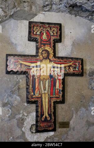 Maddaloni - Crocifisso nella grotta di San Michele Arcangelo Stockfoto