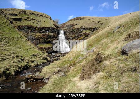 Zweiter großer Wasserfall (ca. 25 Fuß) auf Nant y Llyn. Stockfoto