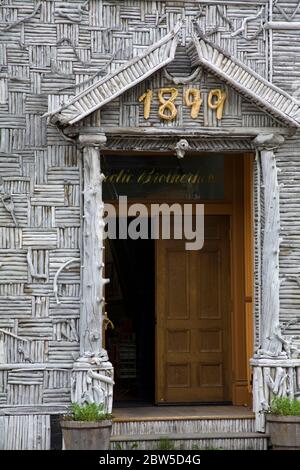 Arctic Brotherhood Buiding (um 1899), Skagway, Südost-Alaska, USA Stockfoto