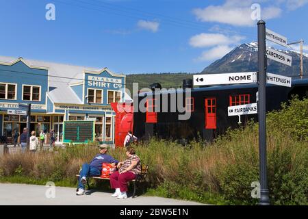 Beschilderung in Centennial Park, Skagway, Southeast Alaska, USA Stockfoto