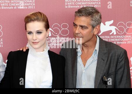 VENEDIG, ITALIEN - AUGUST 31: Evan Rachel Wood und George Clooney posiert während des 68. Filmfestivals in Venedig die Fotoschau "die Ides des Marsches" Stockfoto