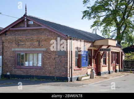 Der kent und East sussex Bahnhof und Ticketschalter in tenterden kent Stockfoto