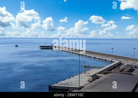 Möwen auf der Malaga Seawall Stockfoto