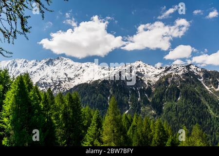 Französische ikonische Berglandschaft in den Alpen Stockfoto