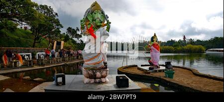 MAURITIUS - 18. AUGUST 2018: Ganesha Statue am Grand Bassin - hindu Tempel von Mauritius. Grand Bassin ist ein heiliger Kratersee ist einer der imposantesten Stockfoto