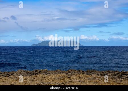 Die Landzunge La Pointe des Chateaux Castles ist eine Halbinsel, die sich von der Ostküste der Insel Grande-Terre in G in den Atlantischen Ozean erstreckt Stockfoto