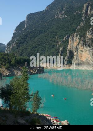 Der Fluss vom Wanderweg Montfalcó Stockfoto