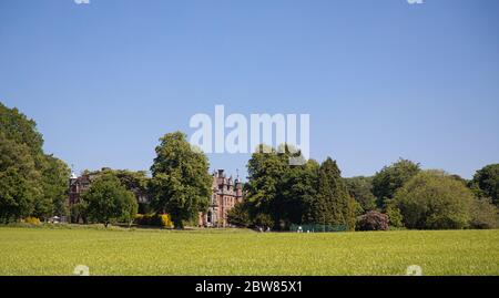 Ein Spaziergang auf dem Land, einschließlich der Keele Hall auf dem Keele University Campus in Staffordshire Stockfoto