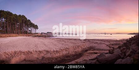 Panoramablick auf einen galicischen Strand, Vao Strand, in Vigo Stockfoto
