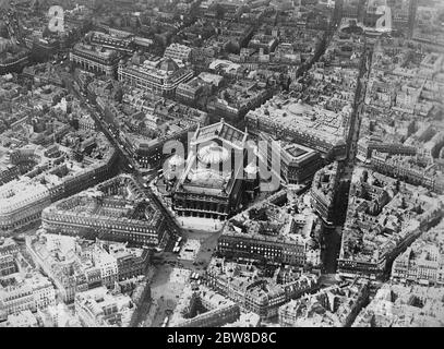 Paris aus der Luft gesehen. Zeigt die Oper . November 1928 Stockfoto