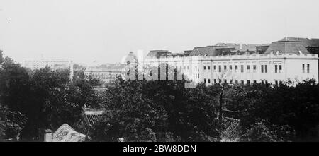 Pekin. Das Wagon Lits Hotel , zeigt auf der linken Seite , das Hotel de Pekin . Sie befinden sich im Legationsviertel. Mai 1928 Stockfoto