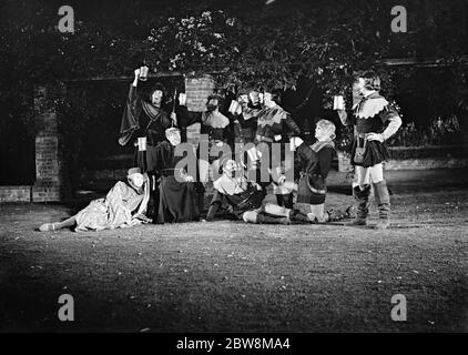 Schauspieler beim Festumzug in Orpington, Kent. 1935 Stockfoto