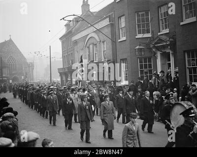 Die Prozession während der Dartford Waffenstillstand Gedenkfeier . 1937 Stockfoto