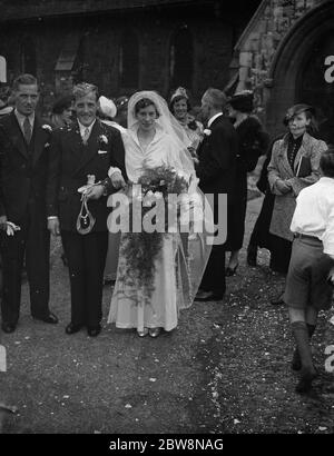 Die Hochzeit von Motorradfahrer J Walby und M G Edwards. 1938 Stockfoto